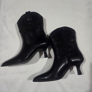 Elegant Black Women's Heeled Boots